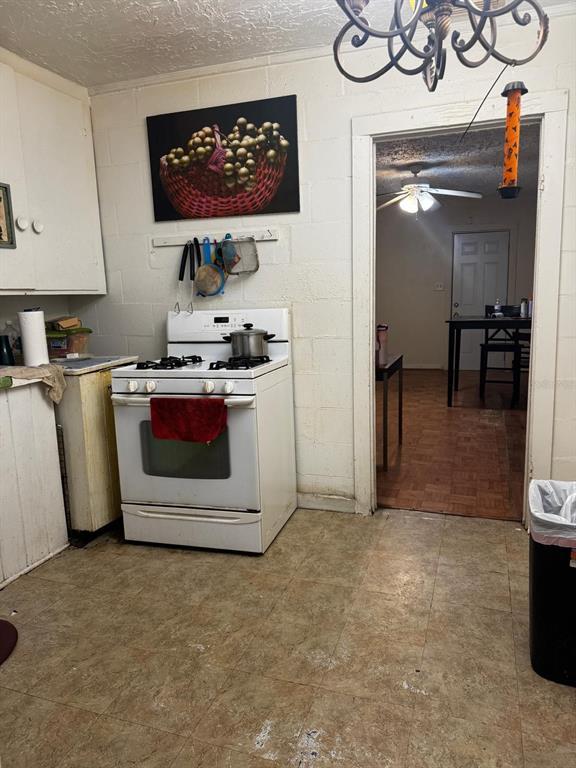 Picture of 600 W Jackson Avenue, Lake Wales FL 33853