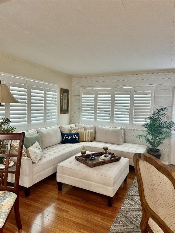 Picture of 720 S Green Circle, Venice FL 34285