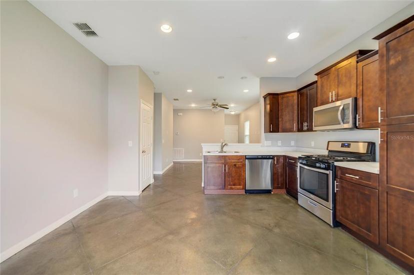 Picture of 2792 Whispering Trails Drive, Winter Haven FL 33884
