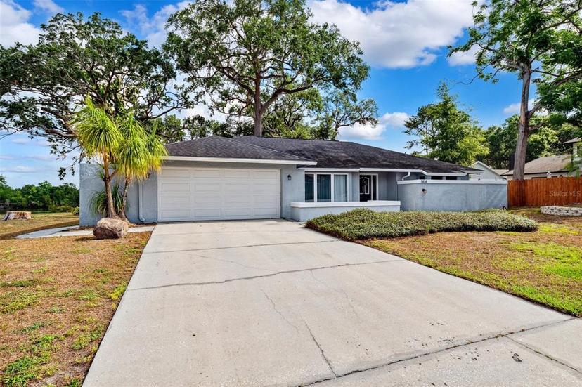 Picture of 1414 Corner Oaks Drive, Brandon FL 33510