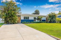 Picture of 10396 Blossom Lake Drive, Seminole, FL 33772