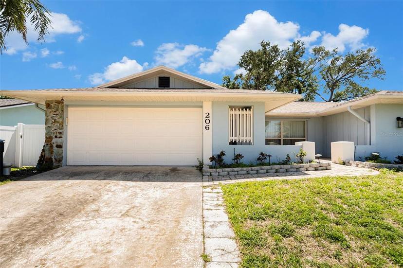 Picture of 206 Hillcrest Drive, Safety Harbor FL 34695