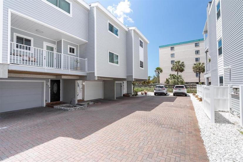 Picture of 12274 1St Street W Unit 2, Treasure Island FL 33706