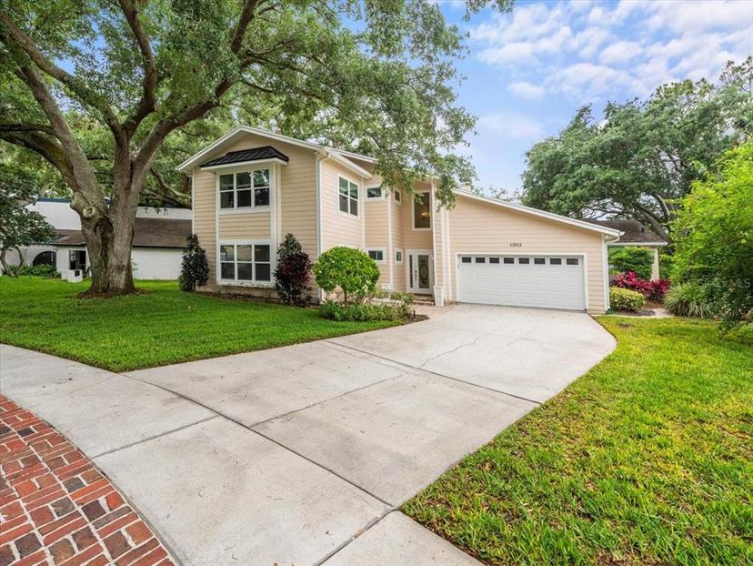 Picture of 13812 Cypress Village Circle, Tampa FL 33618
