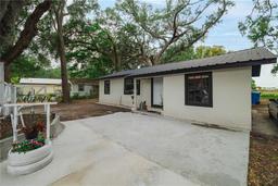 Picture of 2804 Robinson Road, Plant City, FL 33565