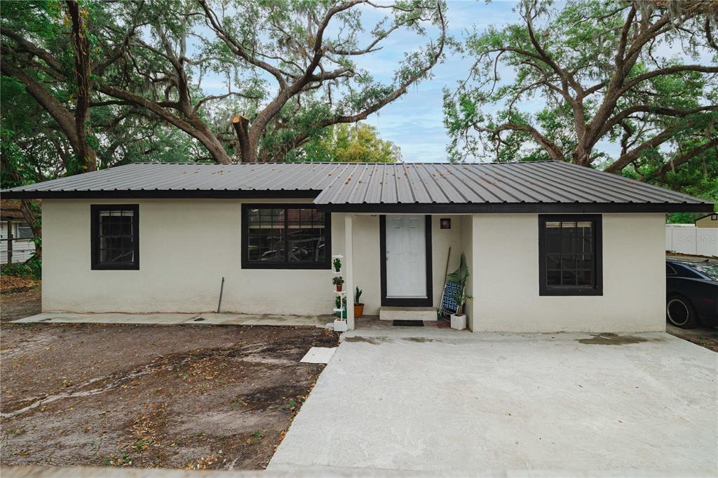 Picture of 2804 Robinson Road, Plant City, FL 33565