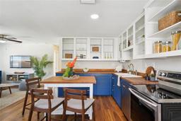 Picture of 5522 13Th Avenue S, Gulfport, FL 33707