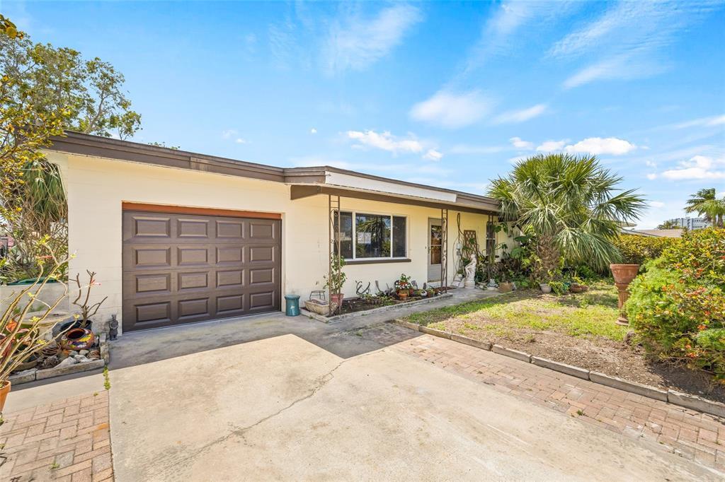 Picture of 221 174Th Avenue E, Redington Shores, FL 33708