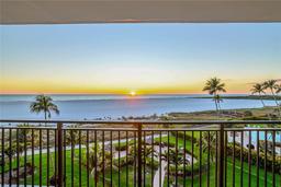 Picture of 180 Seaview Court Unit 515, Marco Island, FL 34145