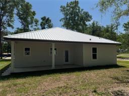 Picture of 7544 SE 78Th Place, Trenton, FL 32693