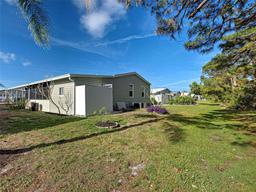 Picture of 213 N Fiji Circle, Englewood, FL 34223