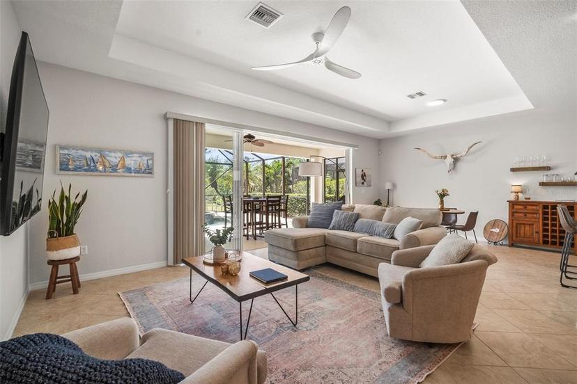 Picture of 358 River Enclave Court, Bradenton FL 34212