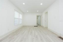 Picture of 8008 N Alaska Street, Tampa, FL 33604