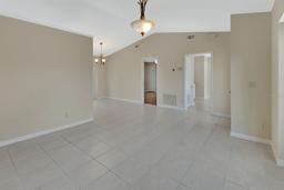 Picture of 257 Deleon Road, Debary, FL 32713