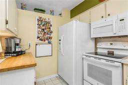 Picture of 7400 College Parkway Unit 5B, Fort Myers, FL 33907