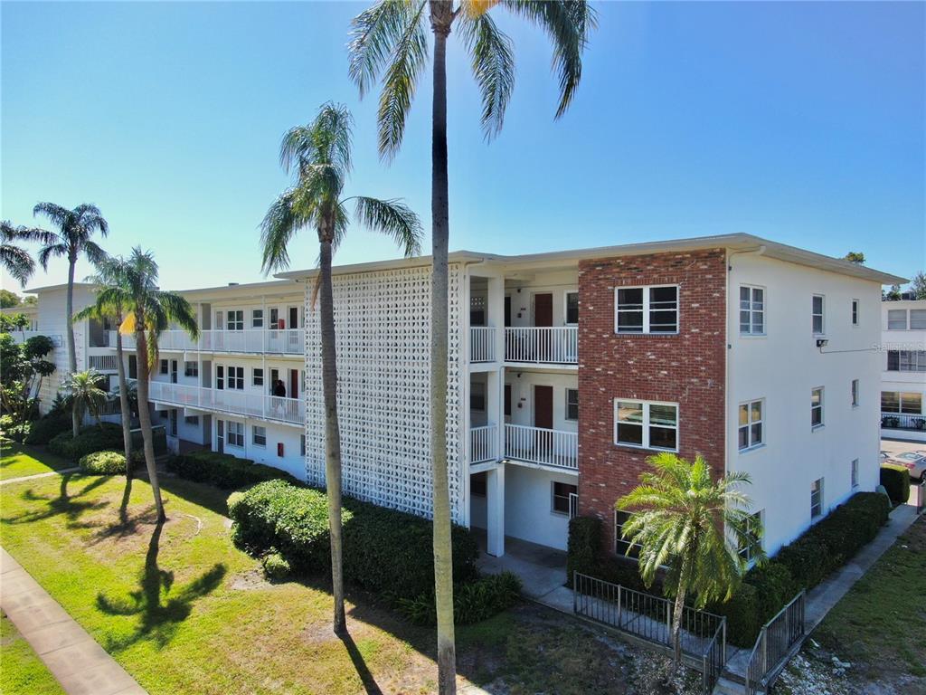 Picture of 5150 10Th Avenue N Unit 310A, St Petersburg, FL 33710