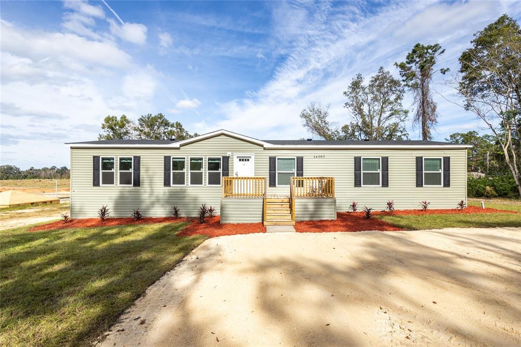Picture of 14302 NW 165 Place, Alachua, FL 32615