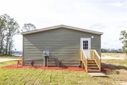 Picture of 14302 NW 165 Place, Alachua, FL 32615