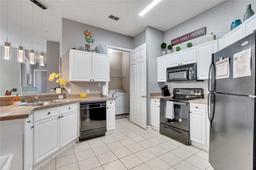Picture of 505 Terrace Ridge Circle Unit 505, Davenport, FL 33896