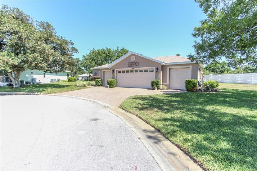 Picture of 1213 Meadowbend Drive, Leesburg FL 34748