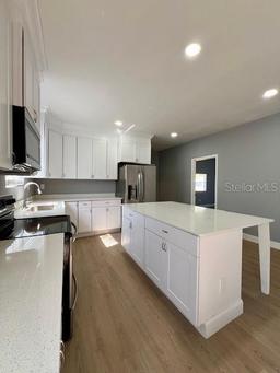 Picture of 1002 E North Bay Street, Tampa, FL 33603