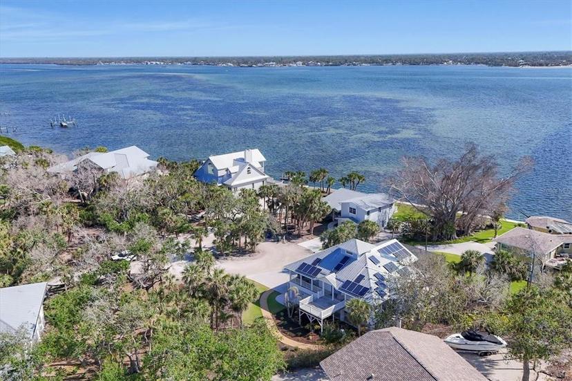 Picture of 6117 Gnarled Oak Lane, Englewood FL 34223