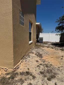 Picture of 8 E Summit Street, Apopka, FL 32712