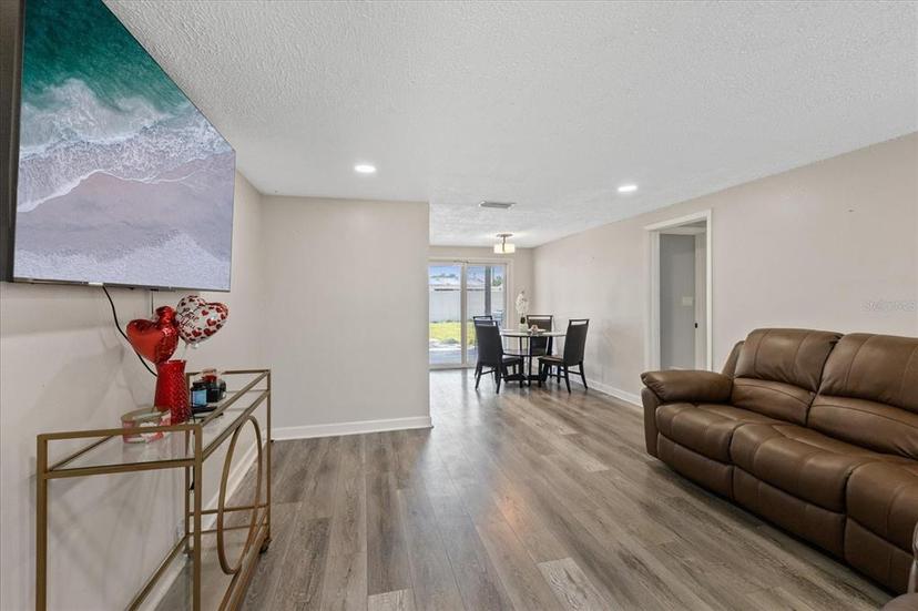 Picture of 4416 W Minnehaha Street, Tampa FL 33614