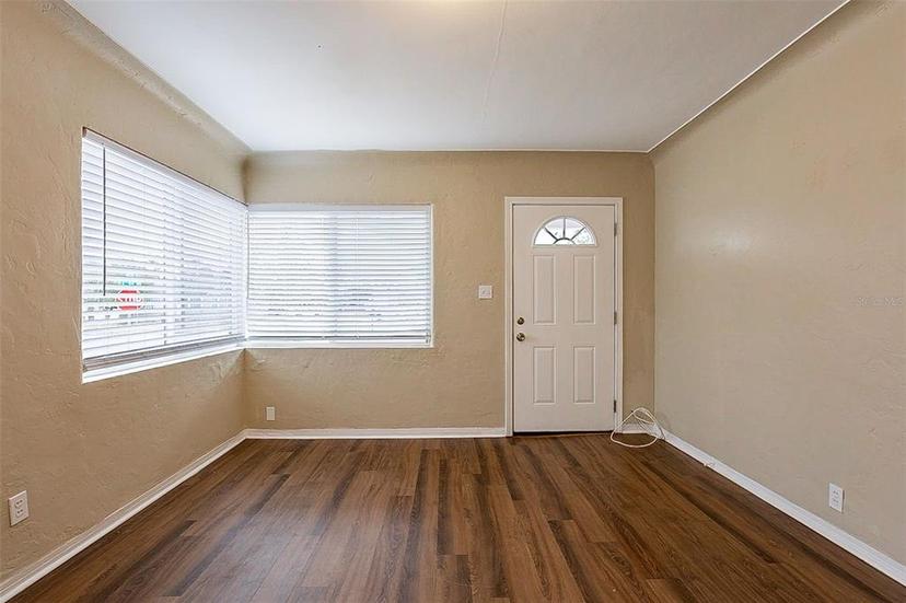 Picture of 2001 16Th Street S, St Petersburg FL 33705