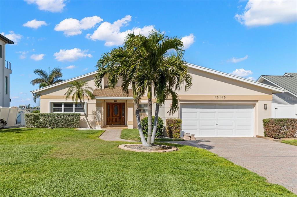 Picture of 10110 Yacht Club Drive, Treasure Island, FL 33706