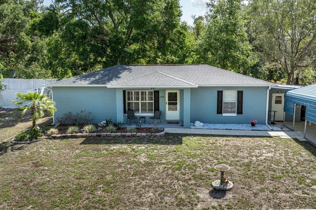 Picture of 201 W Mirror Lake Drive, Fruitland Park, FL 34731