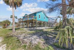 Picture of 57 9Th Avenue E, Horseshoe Beach, FL 32648