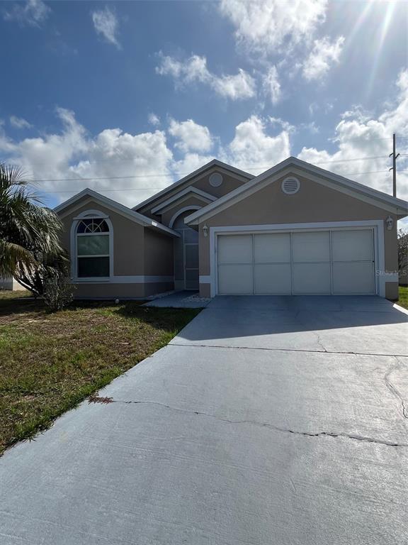 Picture of 230 Halstead Drive, Davenport, FL 33897