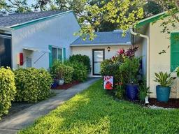 Picture of 3204 40Th Way S Unit B, St Petersburg, FL 33711