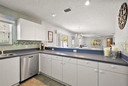 Picture of 17800 SE 91St Gaylark Avenue, The Villages, FL 32162