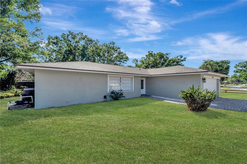 Picture of 1968 Rolling Green Circle, Sarasota FL 34240