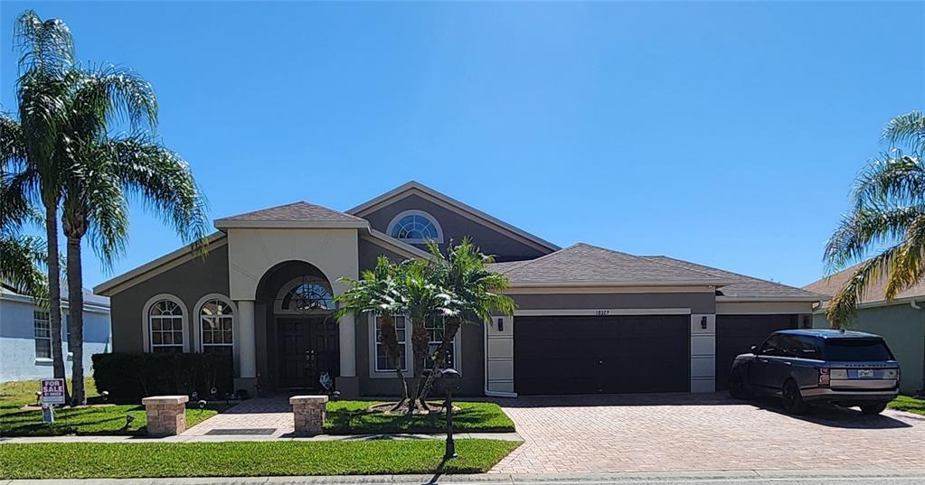 Picture of 10327 Meadow Crossing Drive, Tampa, FL 33647