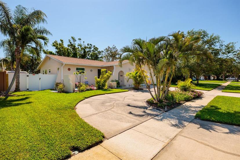 Picture of 6001 19Th Street Ne, St Petersburg FL 33703