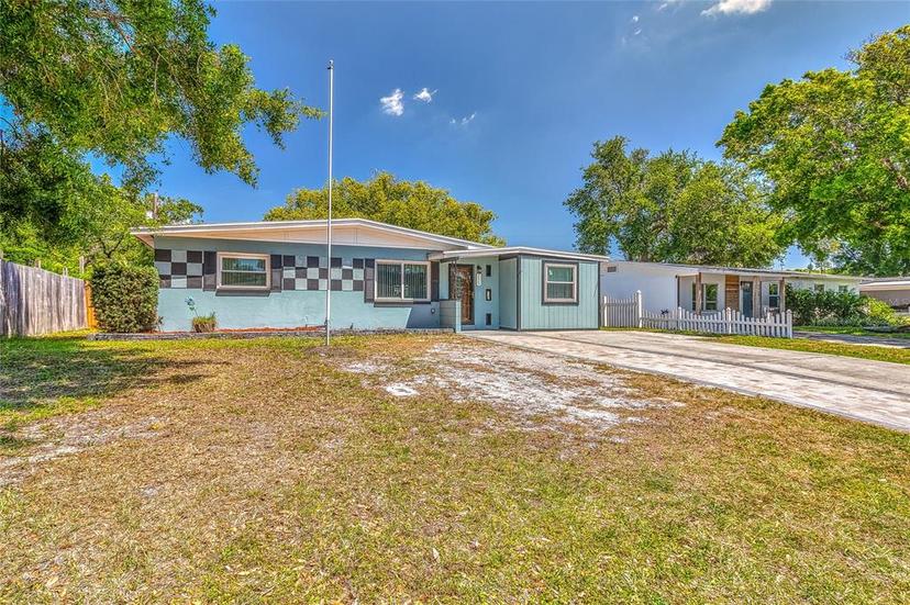 Picture of 3045 Stratford Drive, Largo FL 33771
