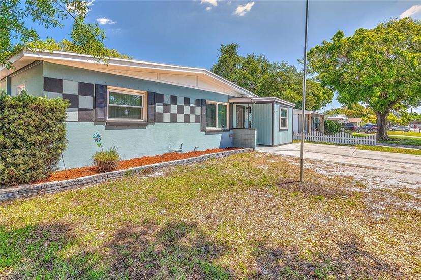 Picture of 3045 Stratford Drive, Largo FL 33771