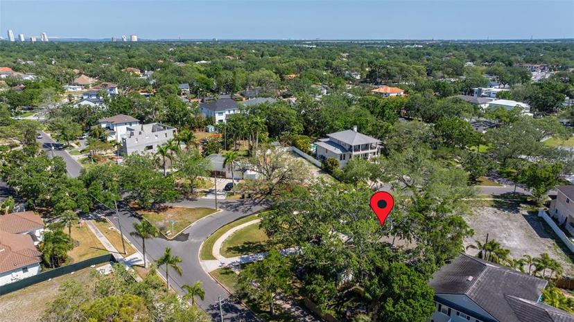 Picture of 5001 W Dickens Avenue, Tampa FL 33629
