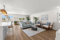 Picture of 6852 Mount Quincy Drive Ne Unit 351, St Petersburg, FL 33702