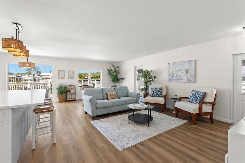 Picture of 6852 Mount Quincy Drive Ne Unit 351, St Petersburg FL 33702