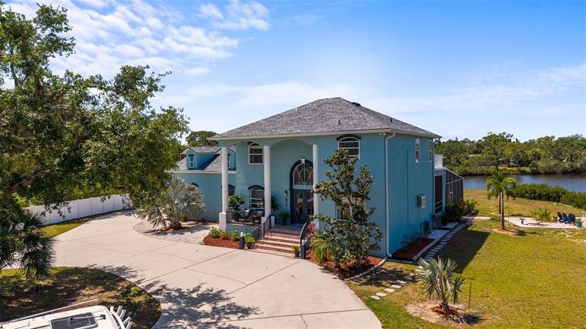 Picture of 408 Inlet Road, Ruskin FL 33570