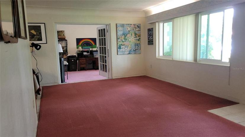 Picture of 6639 Renaldo Way S, St Petersburg FL 33707