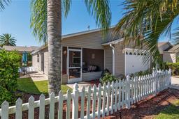 Picture of 992 Pinewood Place, The Villages, FL 32162