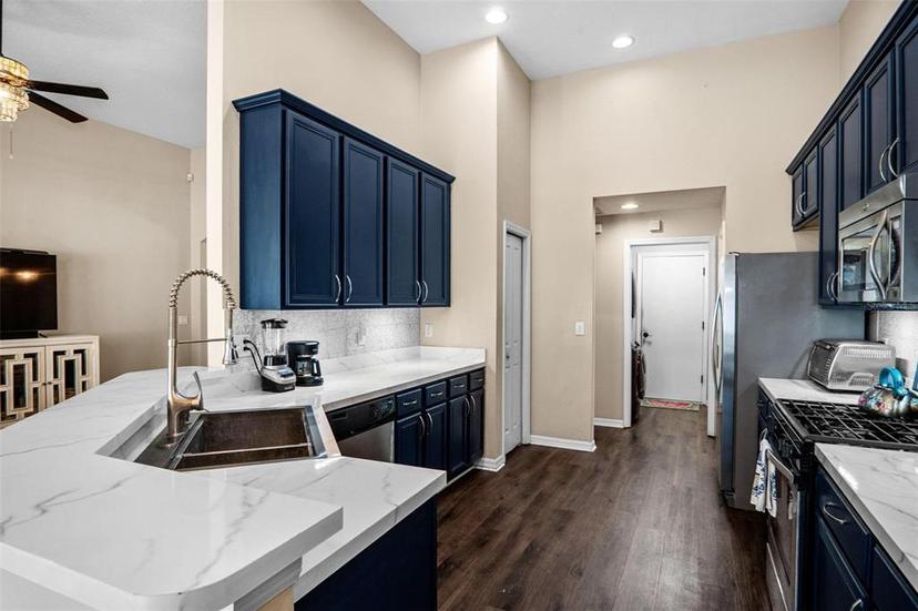 Picture of 1418 Hurley Pond Lane, Valrico FL 33596