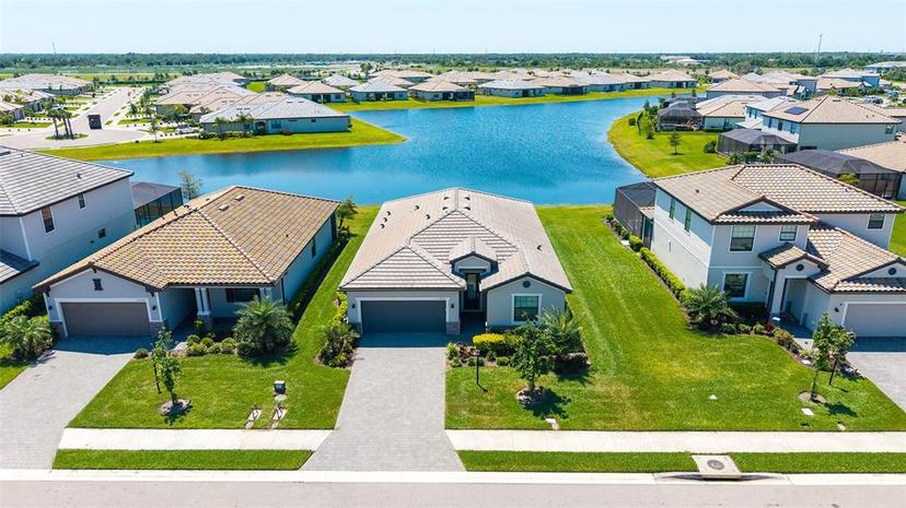 Picture of 15522 Islandwalk Avenue, Bradenton FL 34211