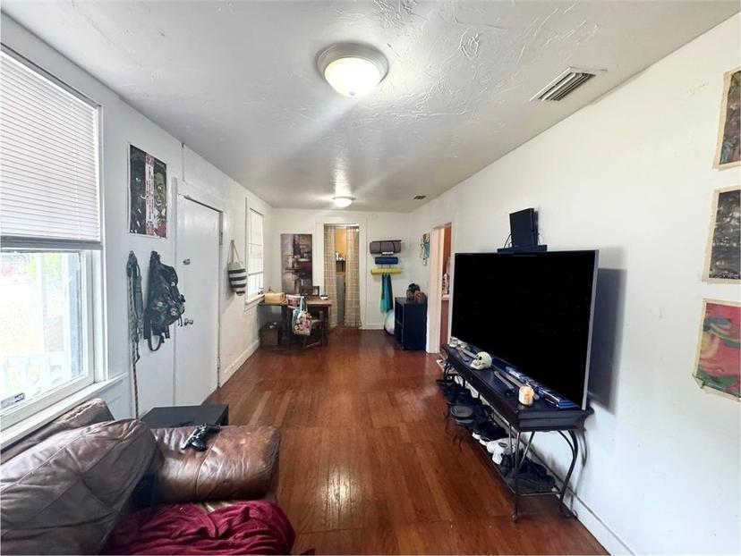 Picture of 851 SE 23Rd Street, Gainesville FL 32641