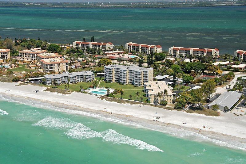 Picture of 4835 Gulf Of Mexico Drive Unit 106, Longboat Key FL 34228